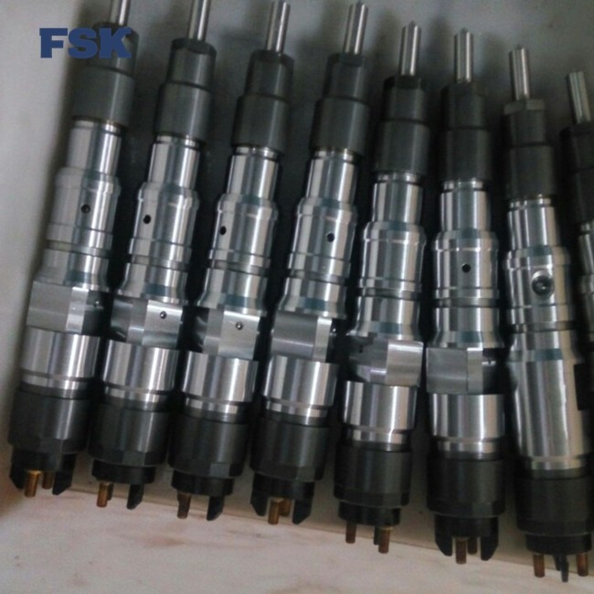 Common Rail Injector 0445120161 Euro 4 Emission For CUMMINS 4988835 Premium Quality